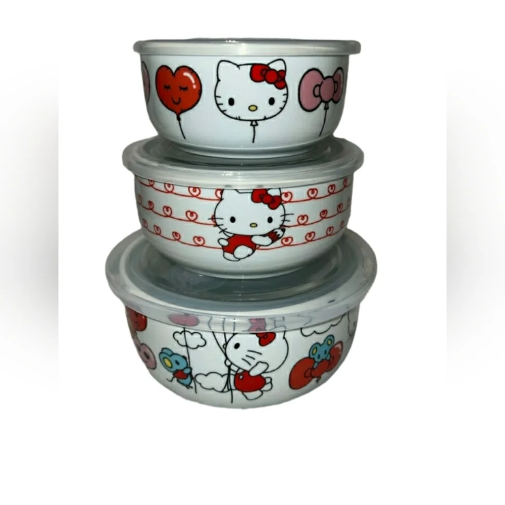 Hello Kitty valentine Tupperware